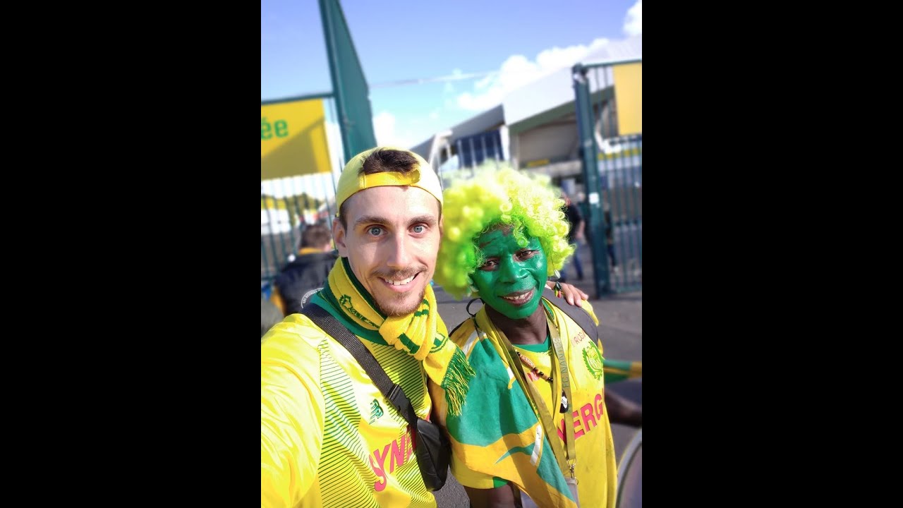 Lolo Laurent la star de la #TribuneErdre à la #Beaujoire 🔰😍🏟️💛💚#fcnantes