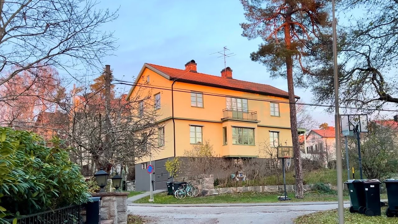 Stockholm Walks: Nockeby. Elegant suburb where functionalism meets classic architecture. 