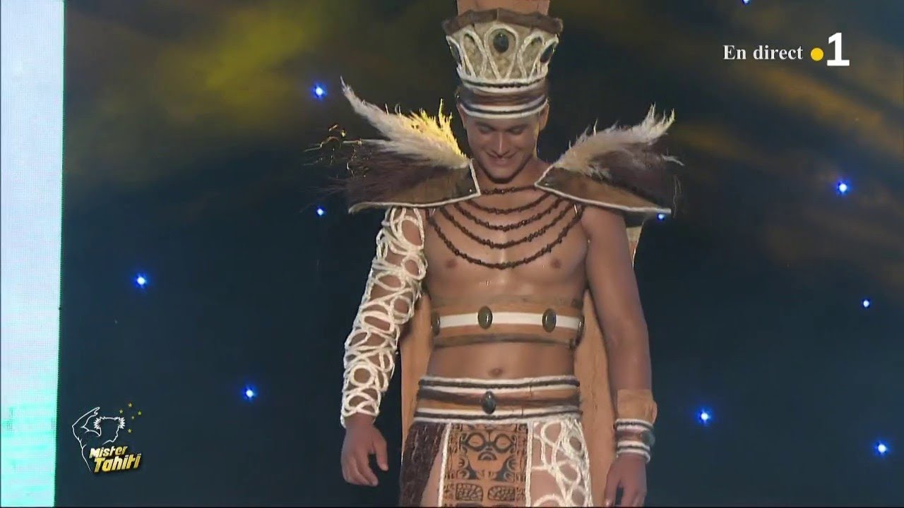 Mister Tahiti 2023 : le passage en costume végétal