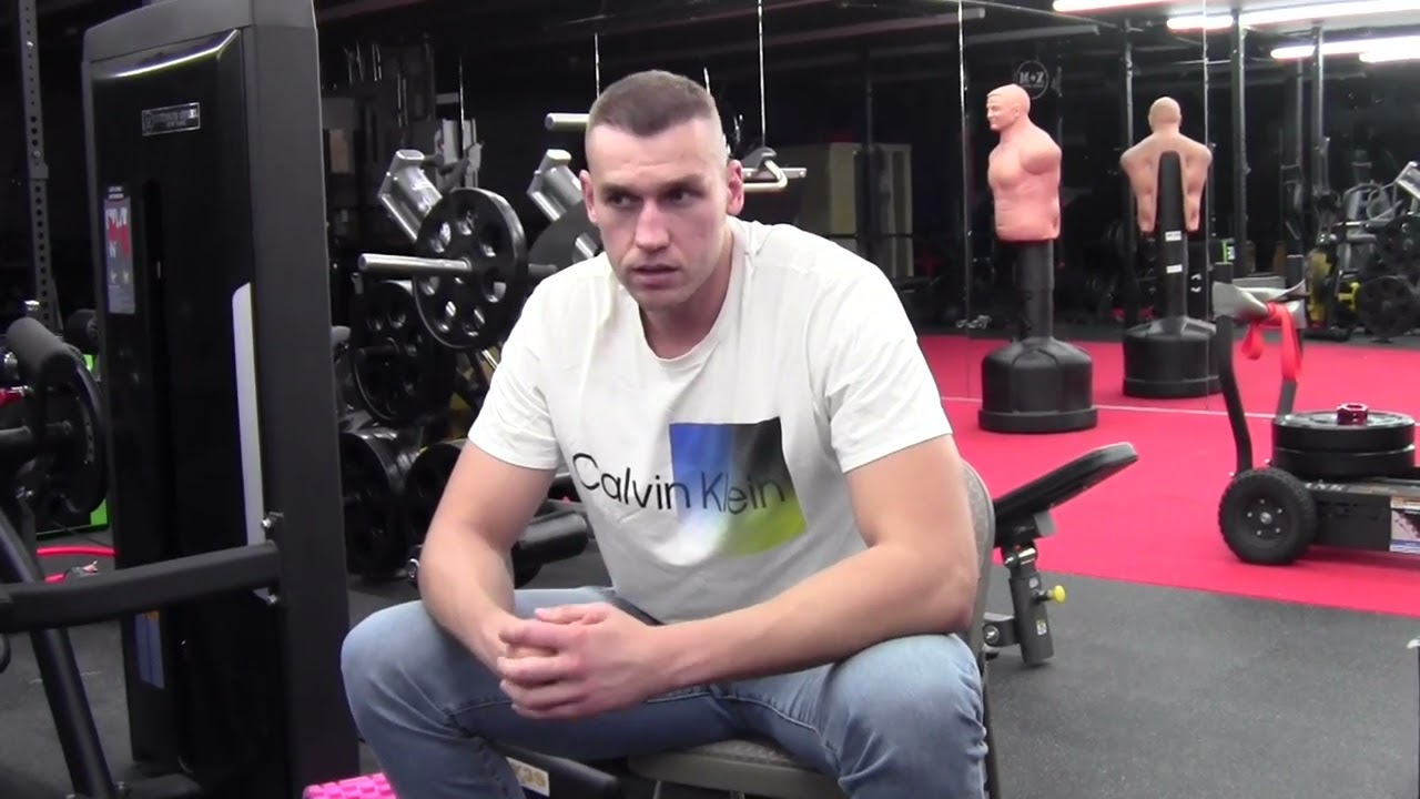 KNYBA: CZEKAM NA SWOJĄ SZANSĘ I WALKĘ USYKA Z PARKEREM