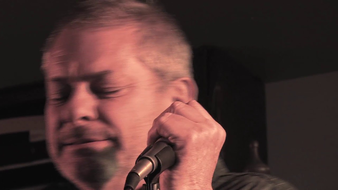 Way Out West Roots Music   Chris Wilson Merry Xmas Baby Dec 2011