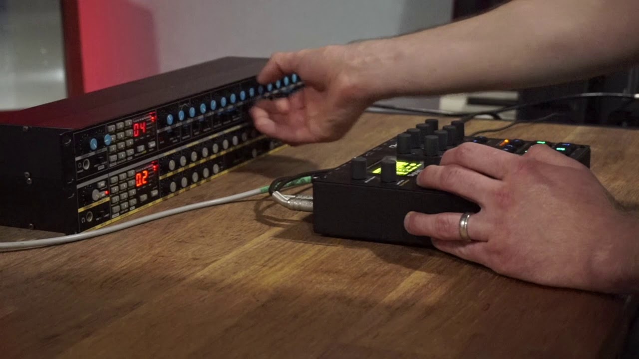 Old School Novation Bass Station & Drum Station Rack Groove Sequenced on Elektron Digitakt