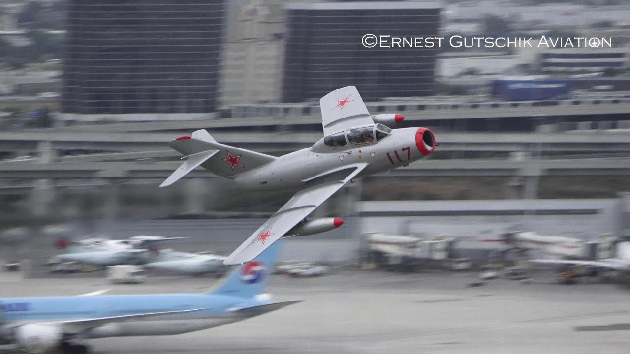 ATC Tower Flyby’s (Canadian International Air Show 2019) | Toronto Pearson Int'l