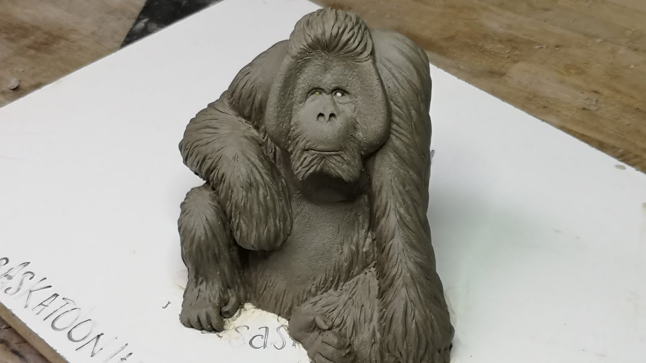 Sculpting a little Orangutan in Clay - sculpture timelapse