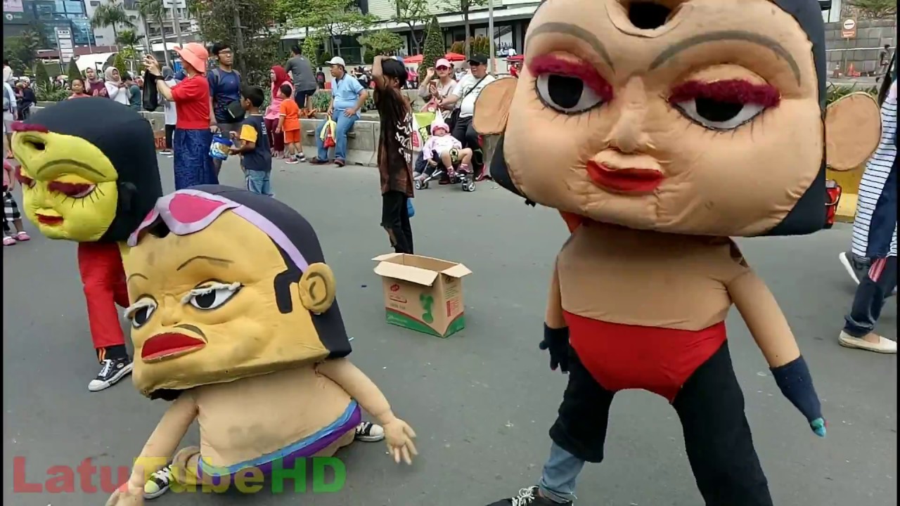 Badut Mampang CFD JoGeT Lucu BanGeT | Musiknya MantaB TUM HI HO 👍