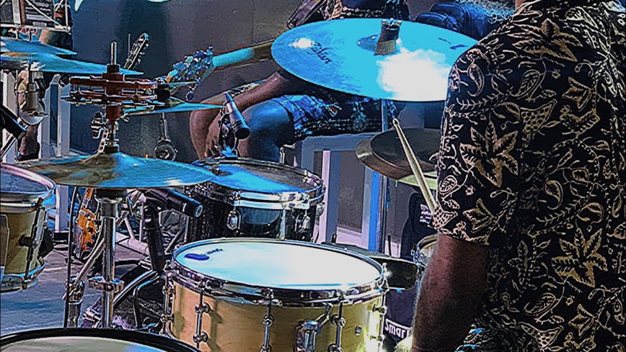 🦅 NO ORDINARY  AFRIKKANITHA 🎙#drumcover #drumcoverindonesia #drumcoveryoutube