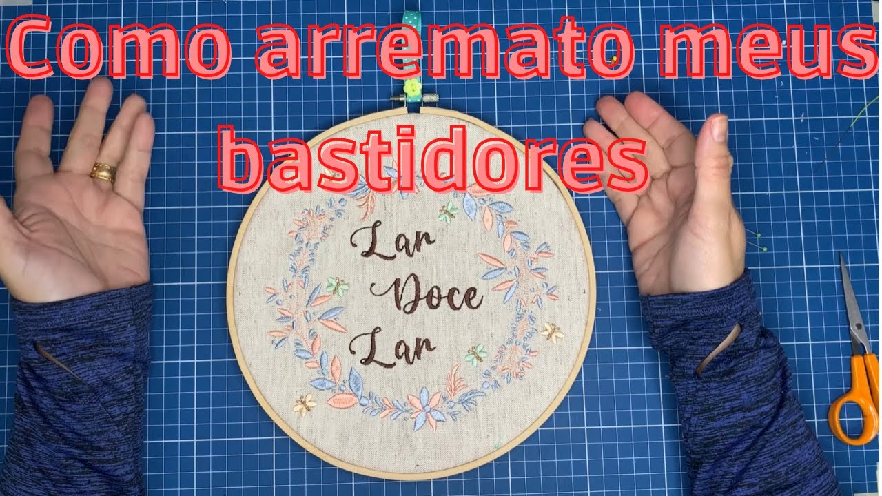 Fazendo um acabamento no bastidor de bambu com bordado de máquina 