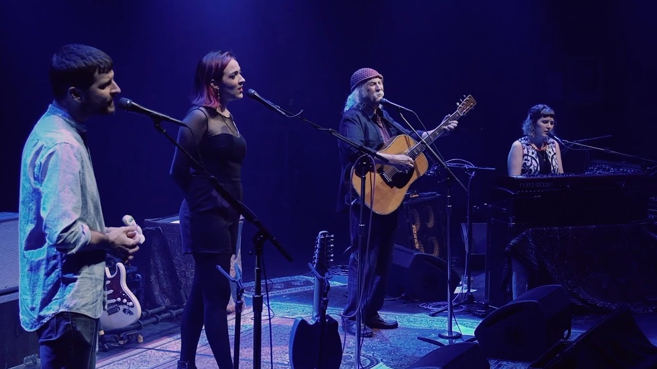 David Crosby & the Lighthouse Band – Carry Me (Live at the Capitol Theatre)