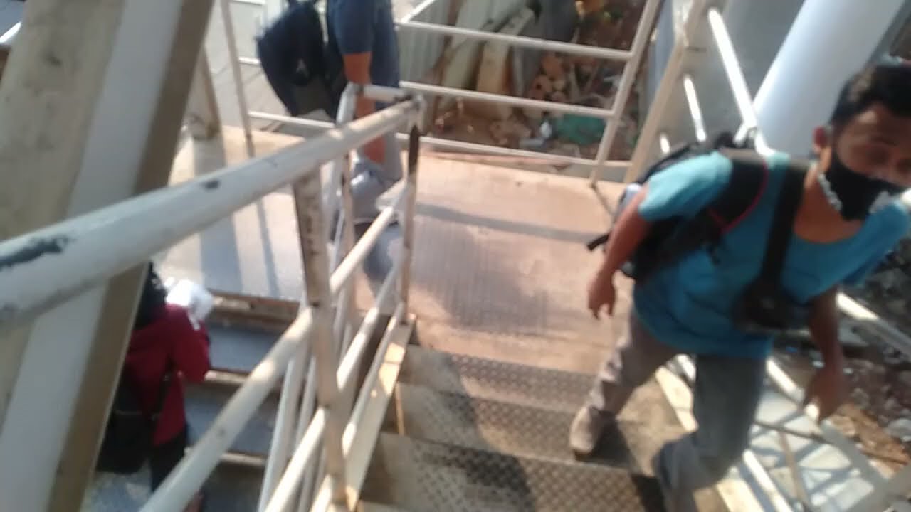 JALAN KELUAR DARI HALTE PANCORAN BARAT