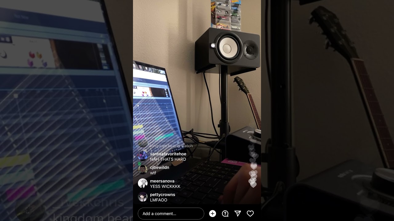 Autumn @twinuzis makes beat LIVE for ANTAGONIST while sick😩😩