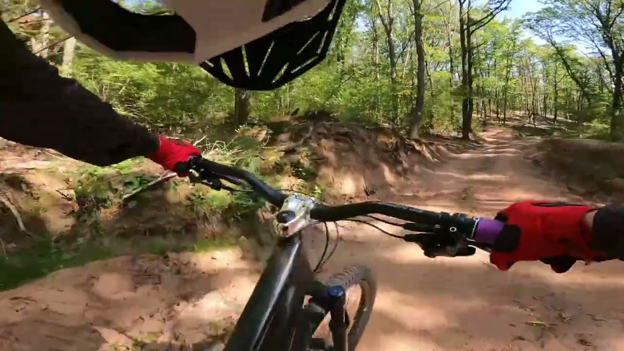 First Crash! | Hungary MTB 🇭🇺