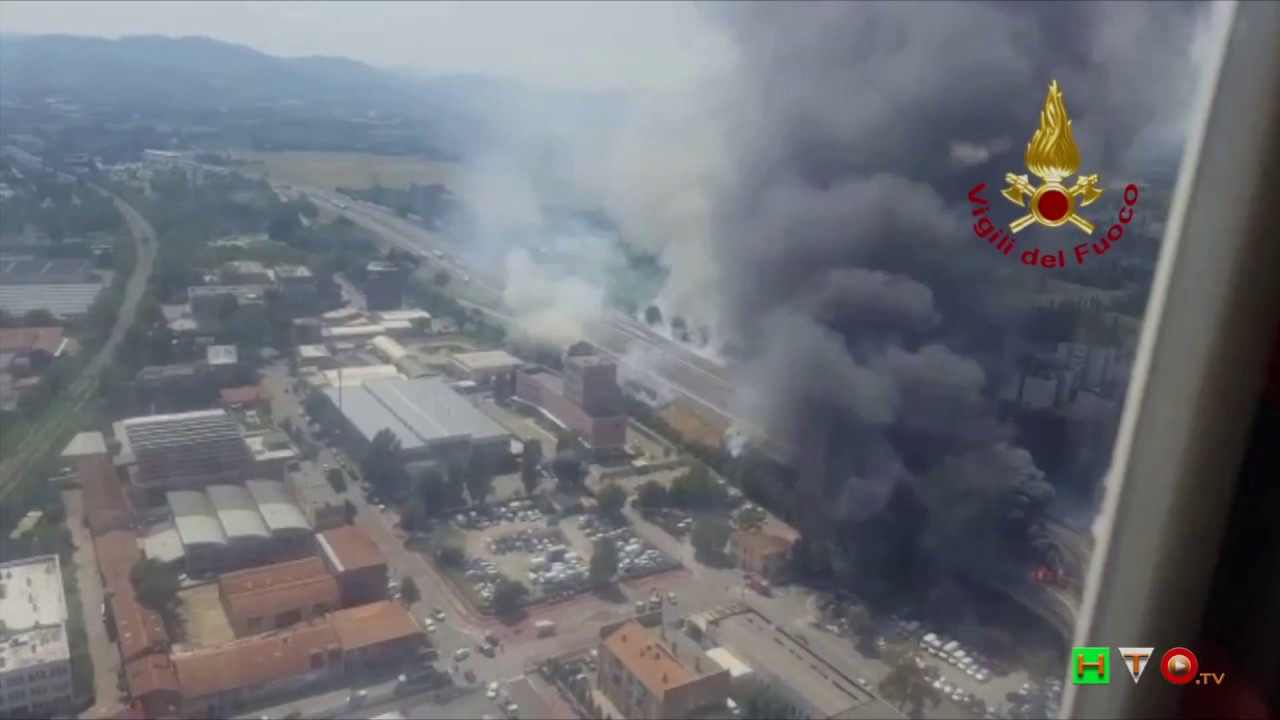 Vigili del Fuoco - Borgo Panigale (BO), Esplosione cisterna dopo drammatico incidente - www.HTO.tv