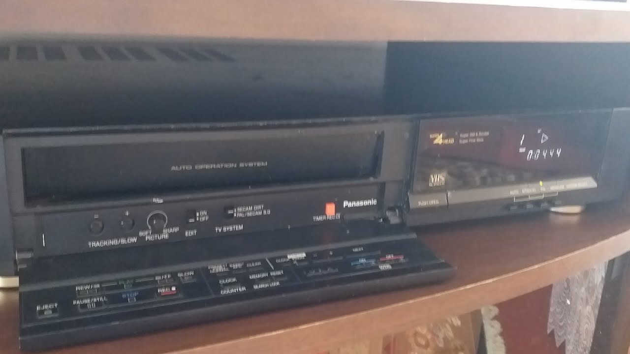 Видео магнитофон panasonic NV-G50EE 1988 год.