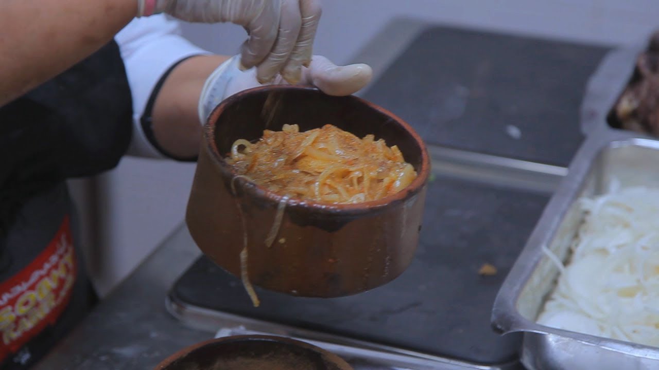 أكلات بايد صبحي كابر... الحلقة العاشرة | طاجن البصل باللحمة