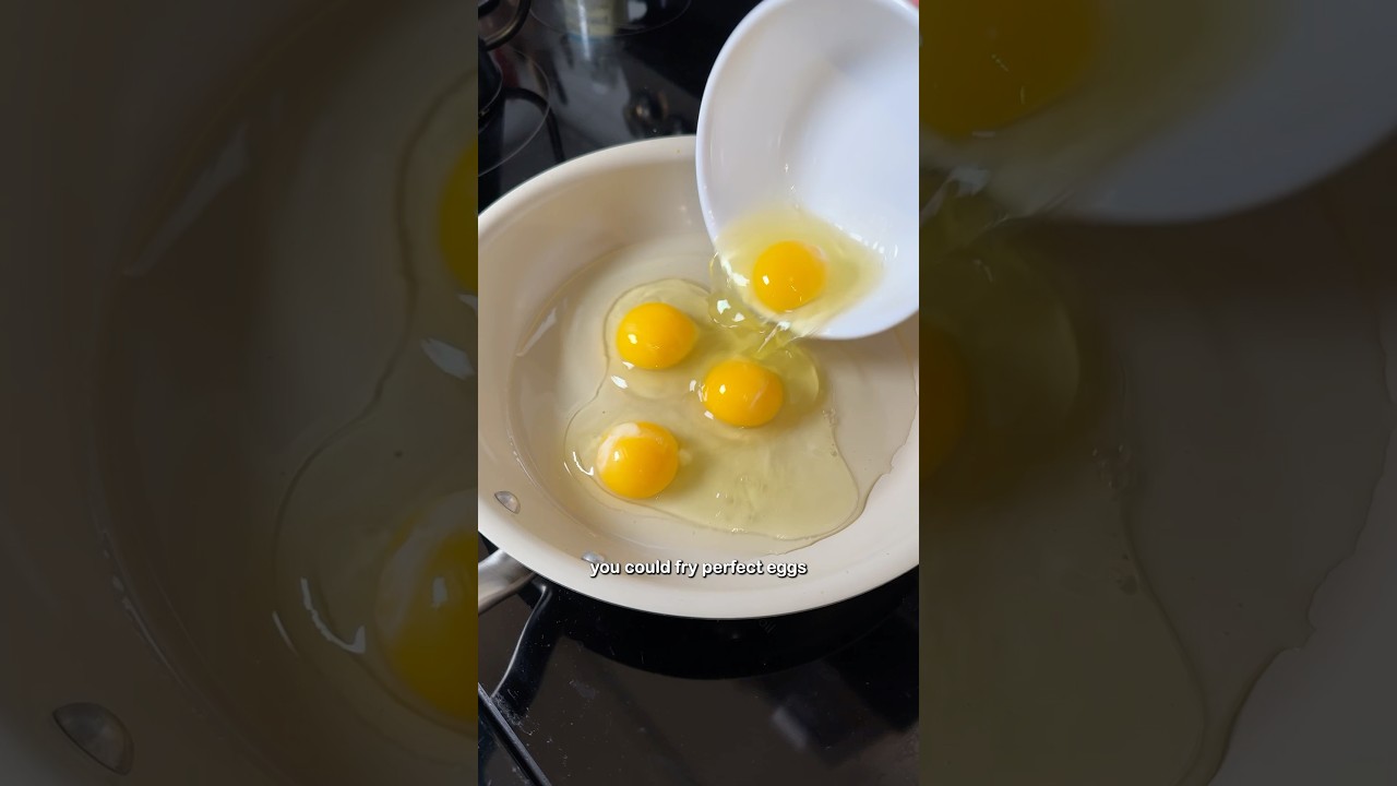 How to fry perfect eggs starting with cold oil