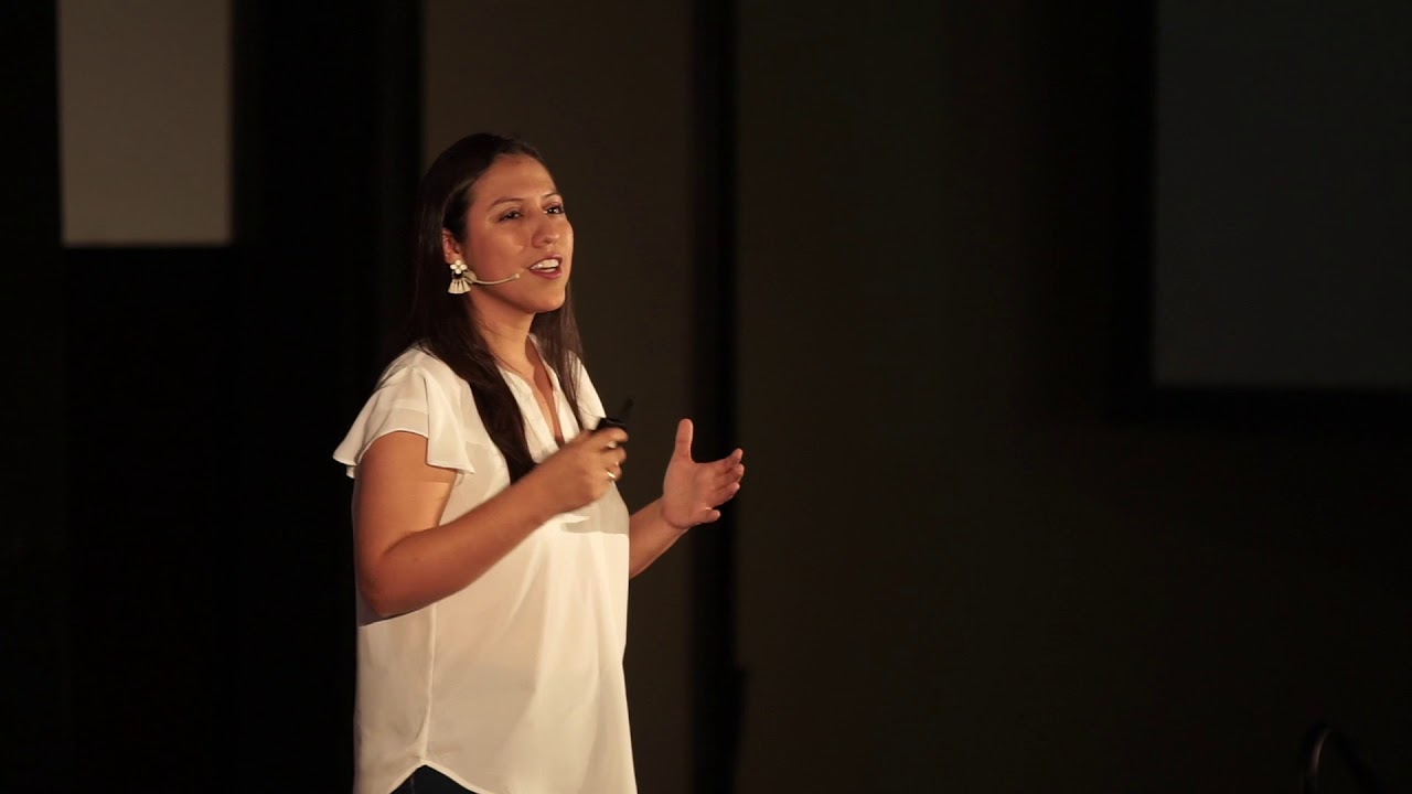 Empresaria & Fundadora de Disfruta | Azucena Gutierrez | TEDxLimaWomen
