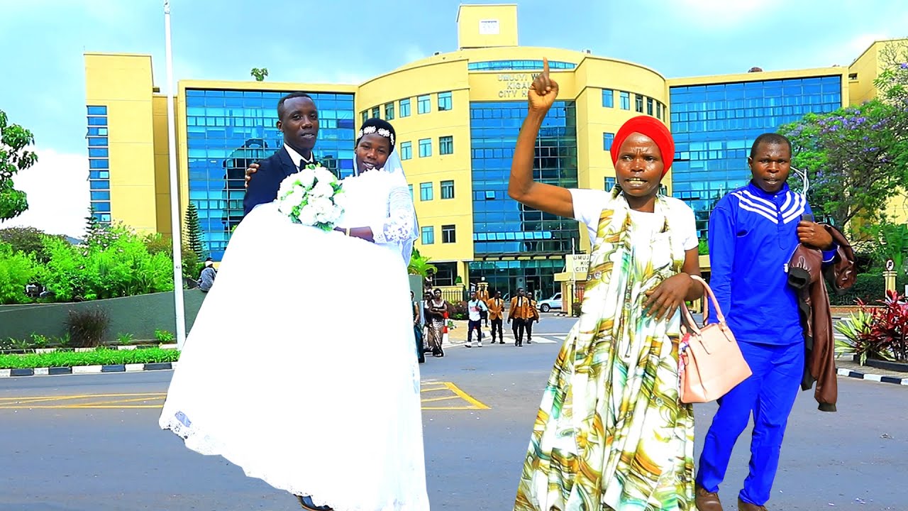 KIGALI: Umunyamasengesho akoze UBUKWE bw'Amateka😍 Bazengurutse Umujyi n'Amaguru Baririmba Bahanura❤️
