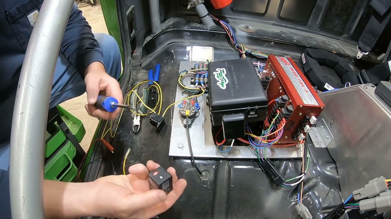 Hella Time delay relay installation