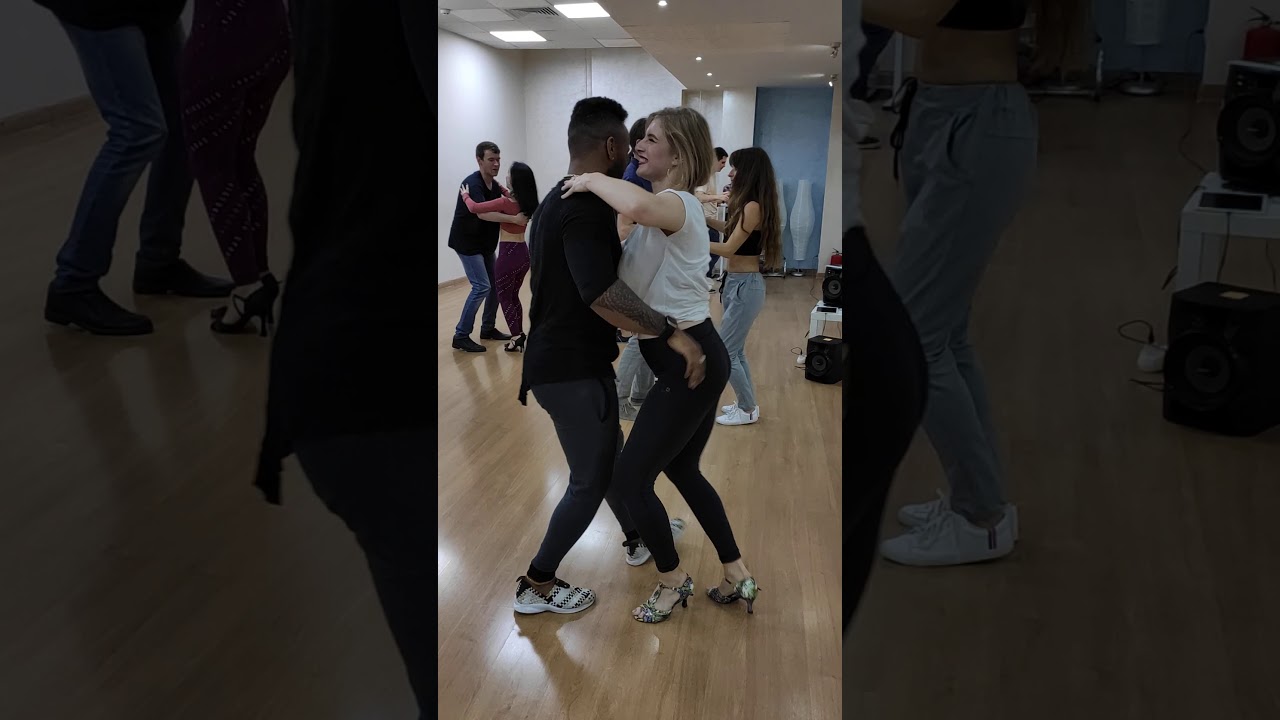 El Chaval De La Bachata - Hablame De Ti - Edelmiro Bachata Classes 25.10.19