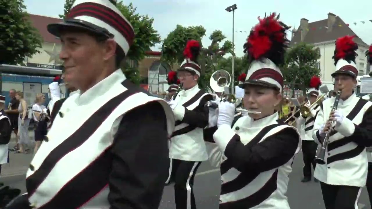 Fanfare de Chézy sur Marne aux fêtes Jean de la Fontaine 2025