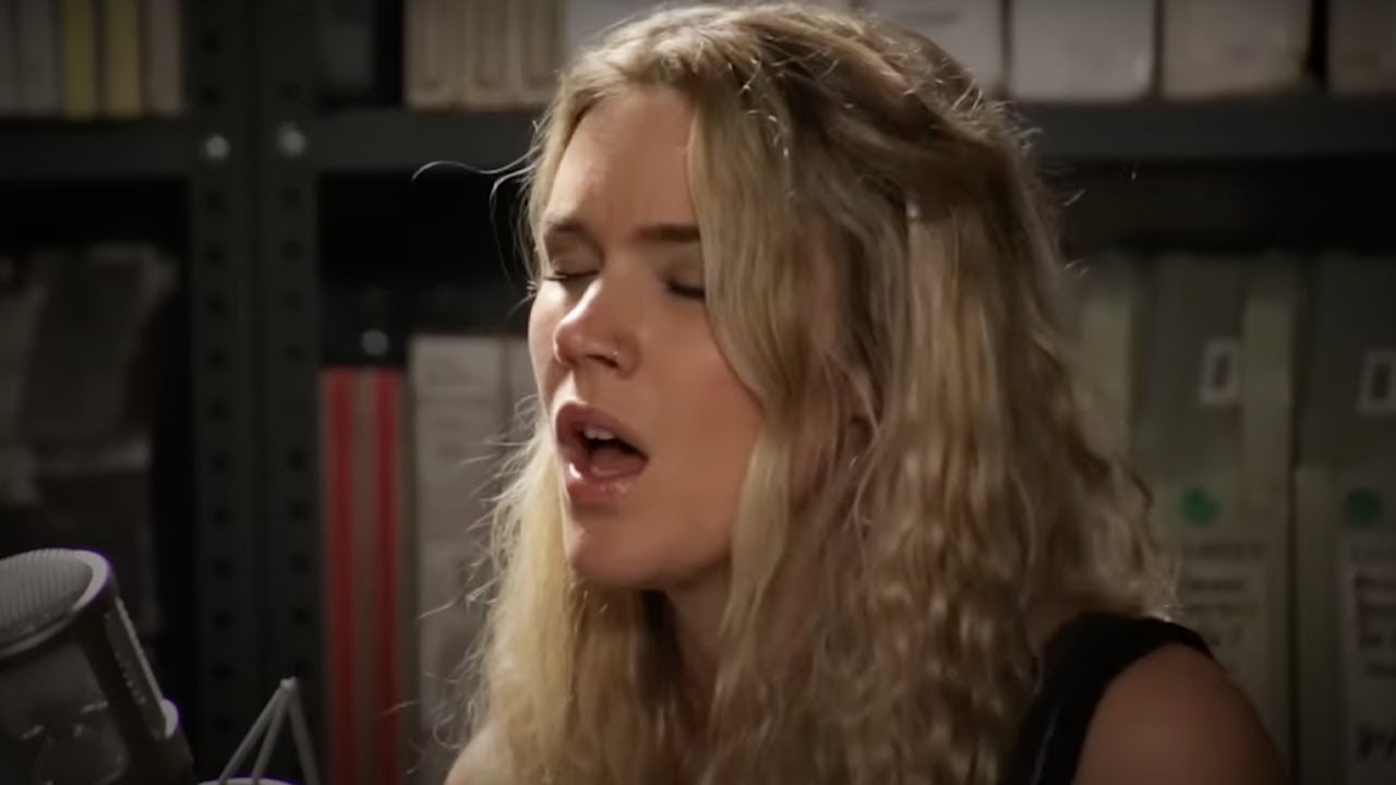 Joss Stone - This Ain't Love | Paste Studios, NYC (2015)