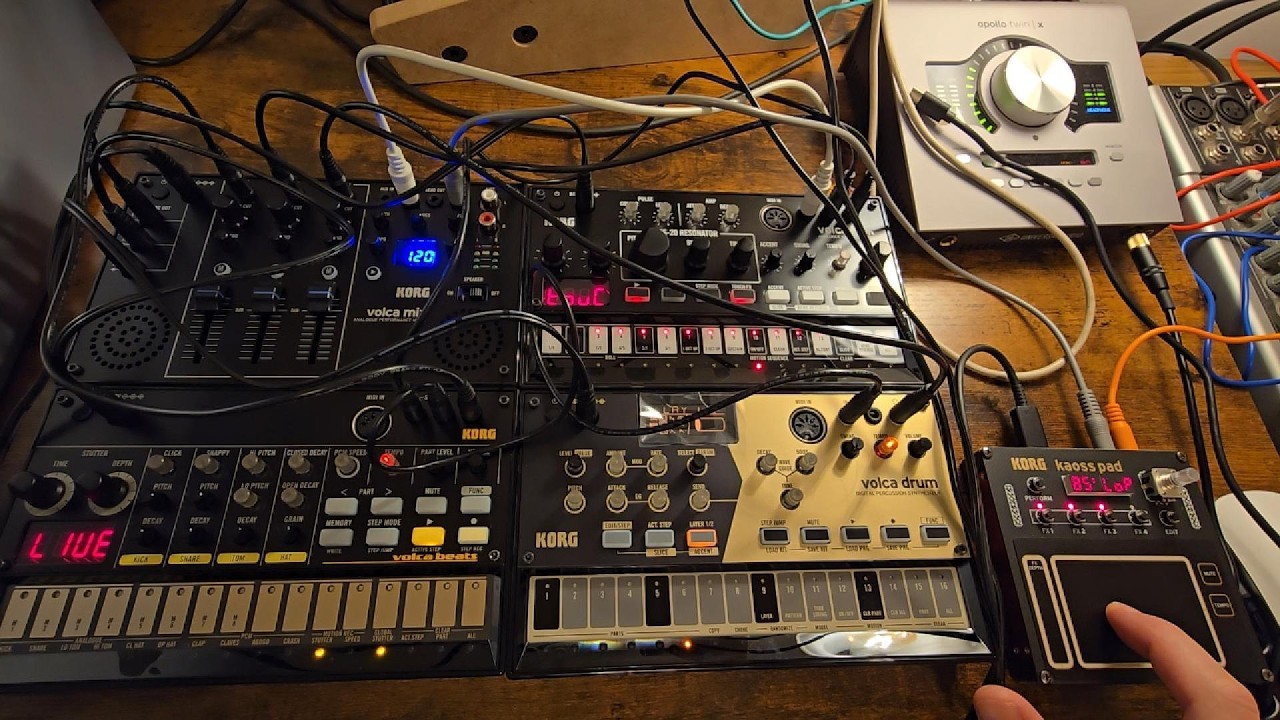 Korg volca drum, Volca beats, Volca kick, volca mix, kaoss pad