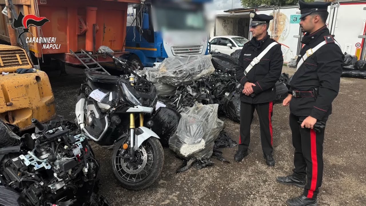Scoperto tra Giugliano e Casoria un deposito di moto di lusso rubate