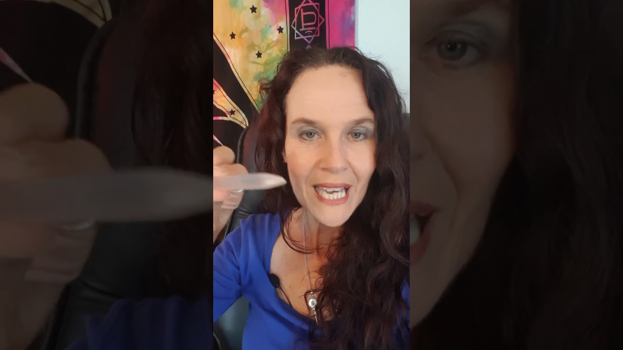 How to Cleanse a Crystal #tarot #witchcraft #spirituality