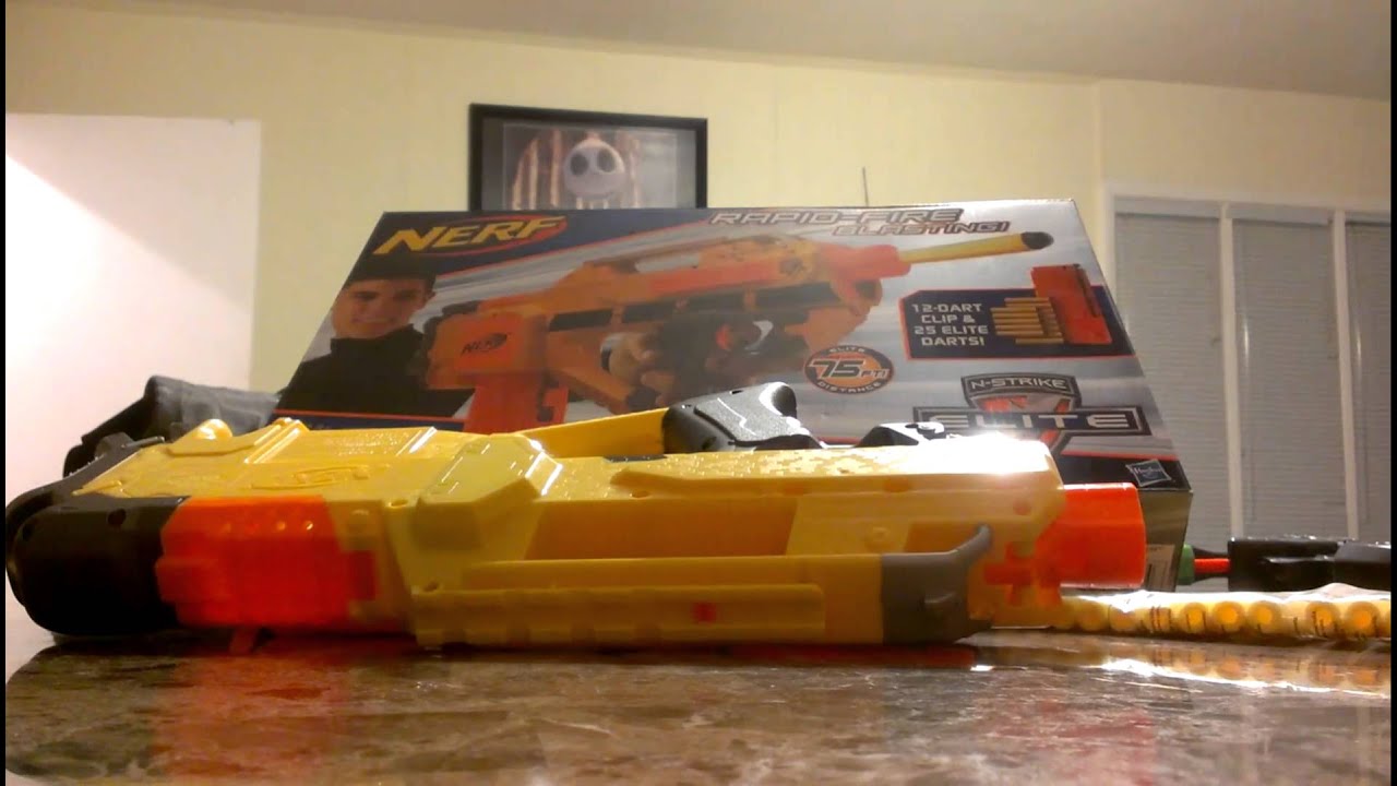 Showcase Nerf Elite Rayven Stinger