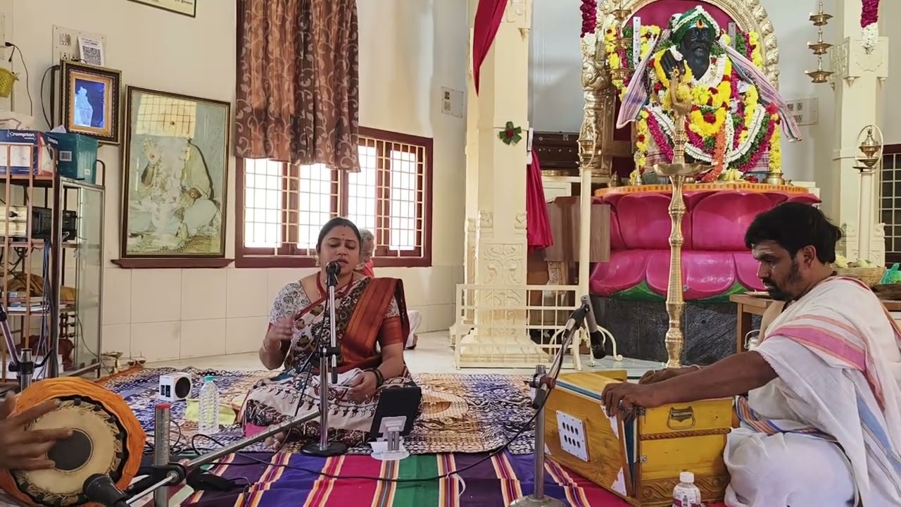 VaaranaMukha Vaa Thunai - Yogiram Bhajanai Mandir, Hosur