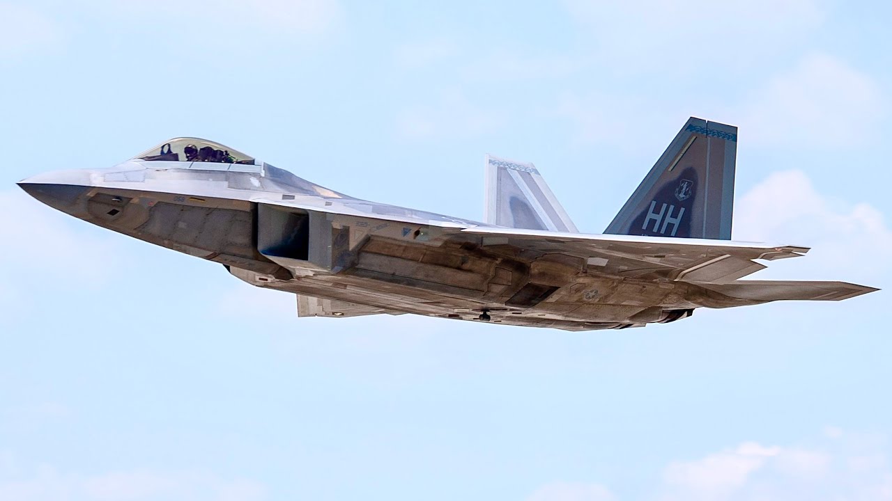 11x USAF F-22 Raptors Departing Hickam Air Force Base Honolulu Hawaii!
