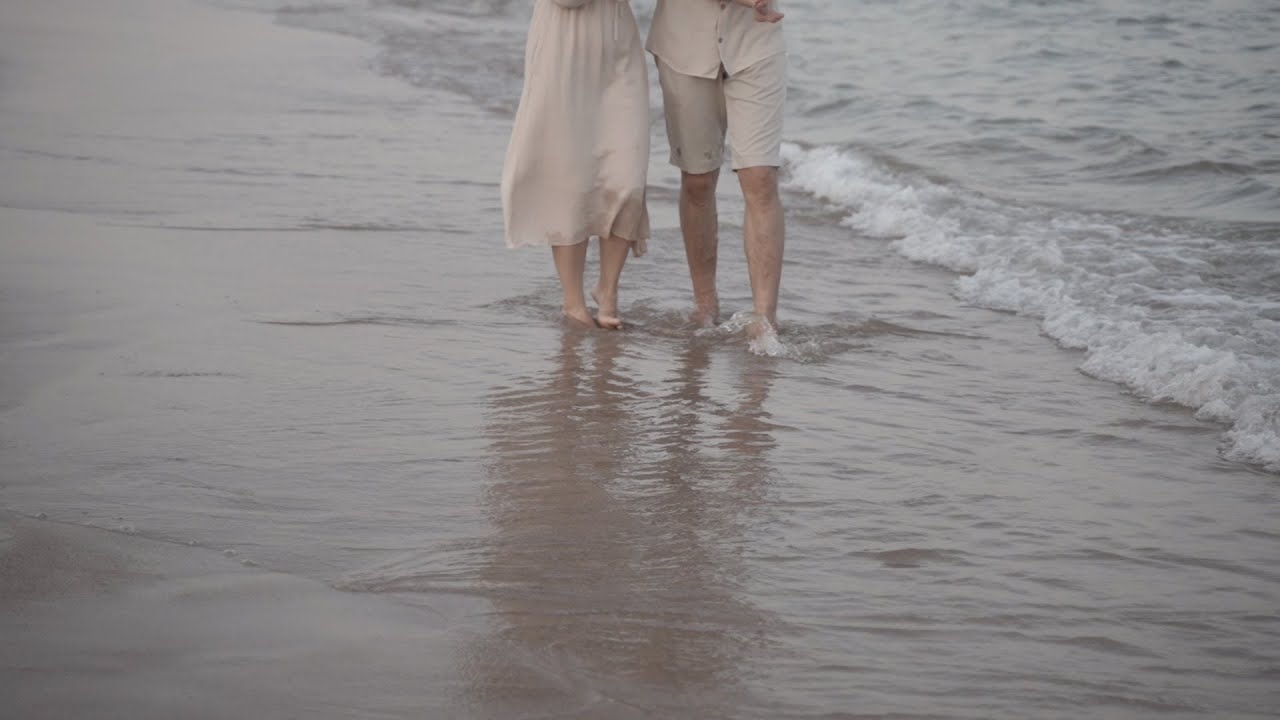 Family photoshoot on the beach in Fujeirah, UAE. Cinematic video