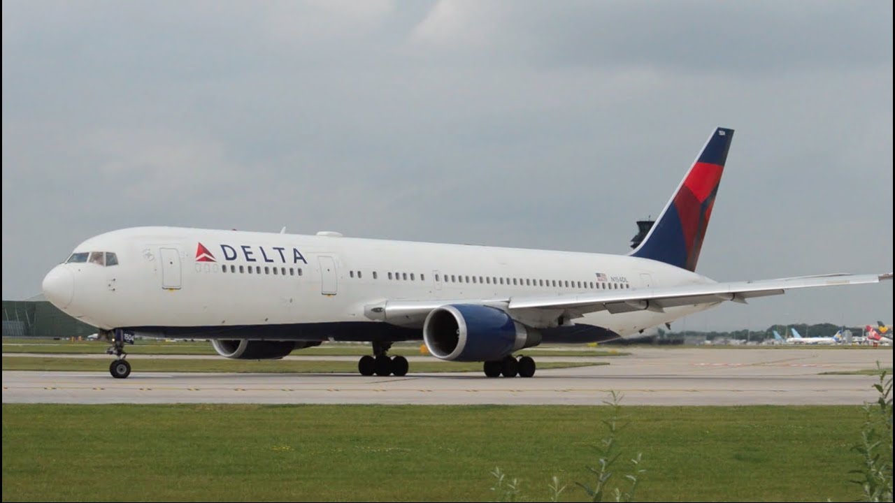 Delta Airlines | 767-3P6ER | N154DL | 23L Takeoff At Manchester Airport | HD