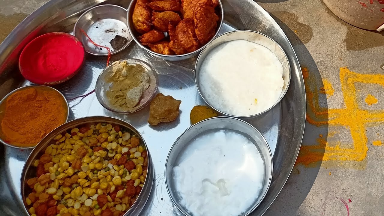 बासौडा पूजन थाली में क्या जरूरी चीज रखें#basoda Pujan samagri#शीतला माता पूजन सामग्री 🙏