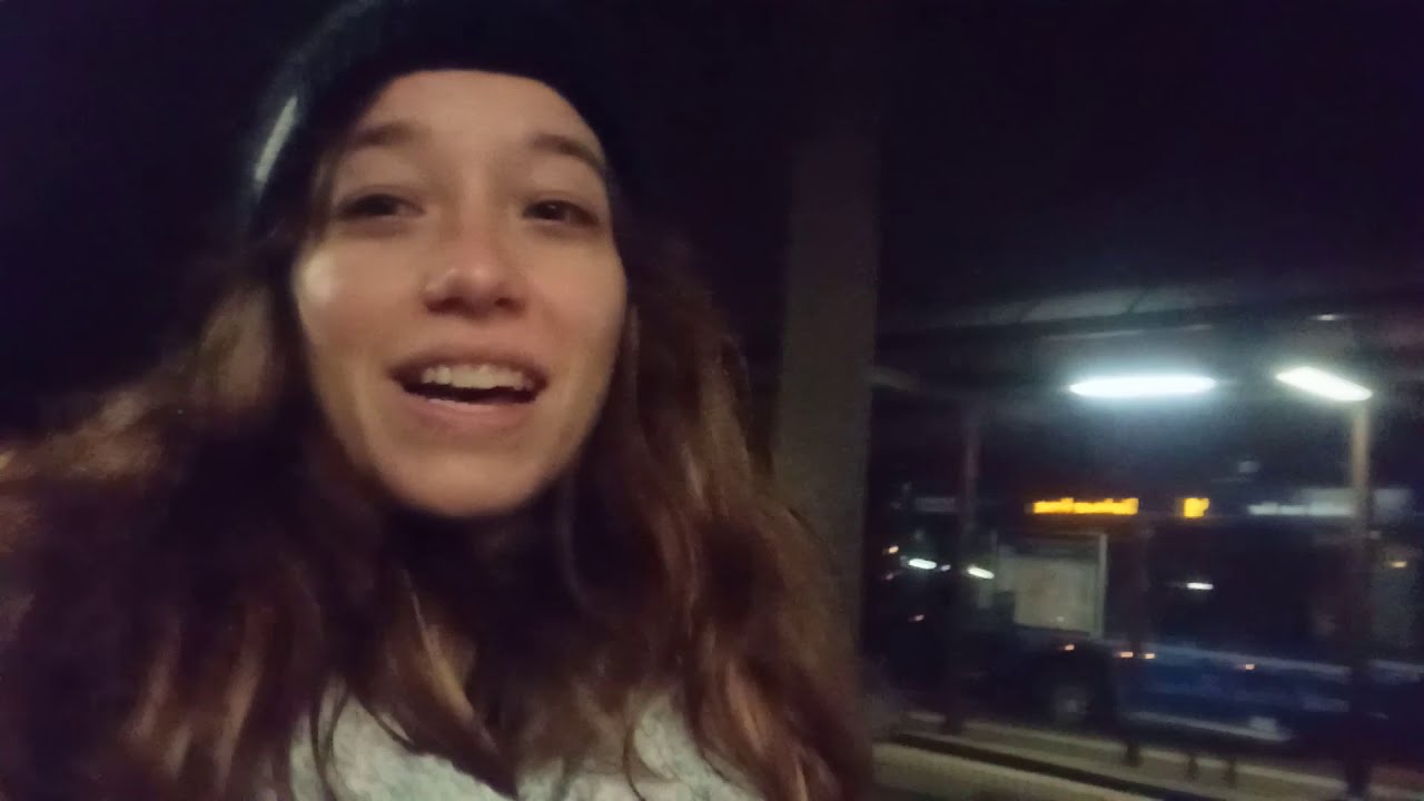 ¿Gente VIVIENDO EN una IGLESIA? |  TOUR en una ALEMANIA 