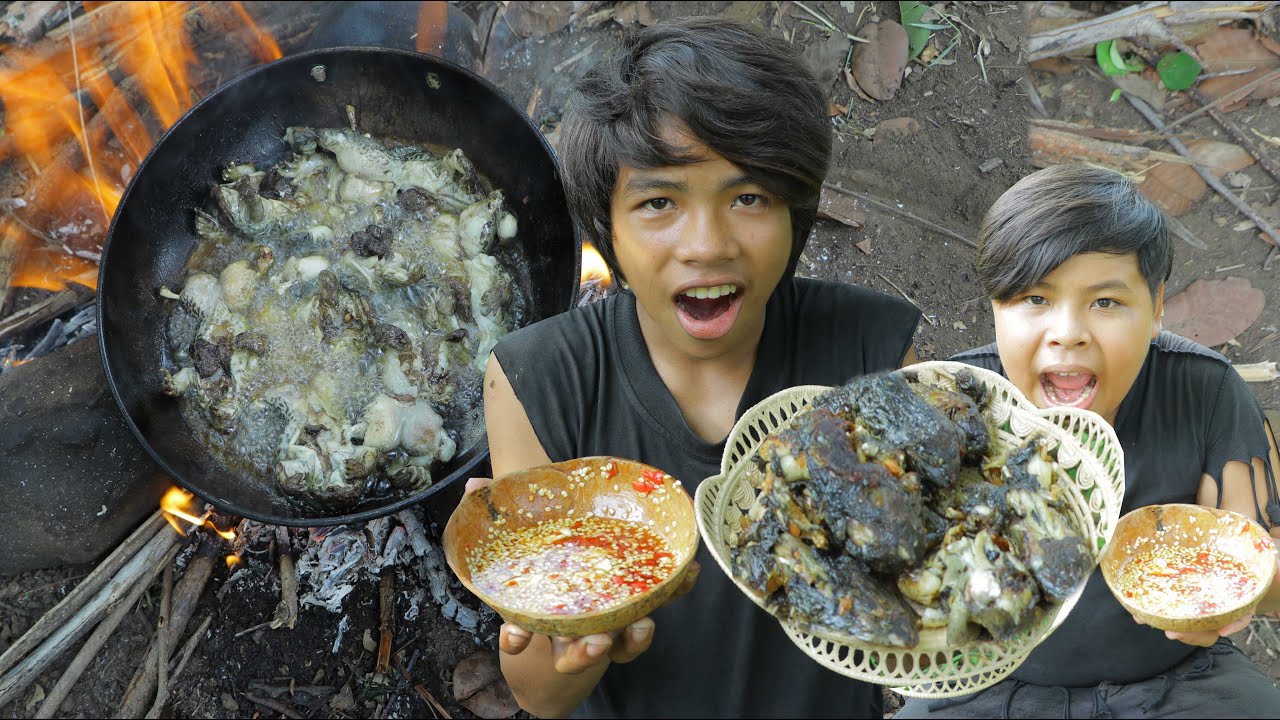 Technology Skills Food - mazing Skill Cooking frog in forest - Eating delicious