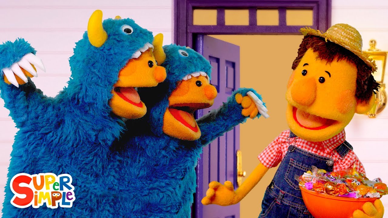 Knock Knock, Trick Or Treat? | featuring The Super Simple Puppets | Super Simple Songs