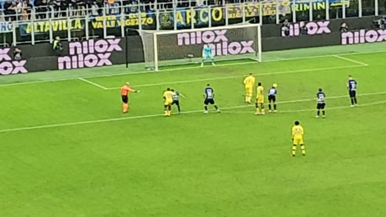 Inter - Hellas Verona 2-1. Rigore sbagliato al 100'.