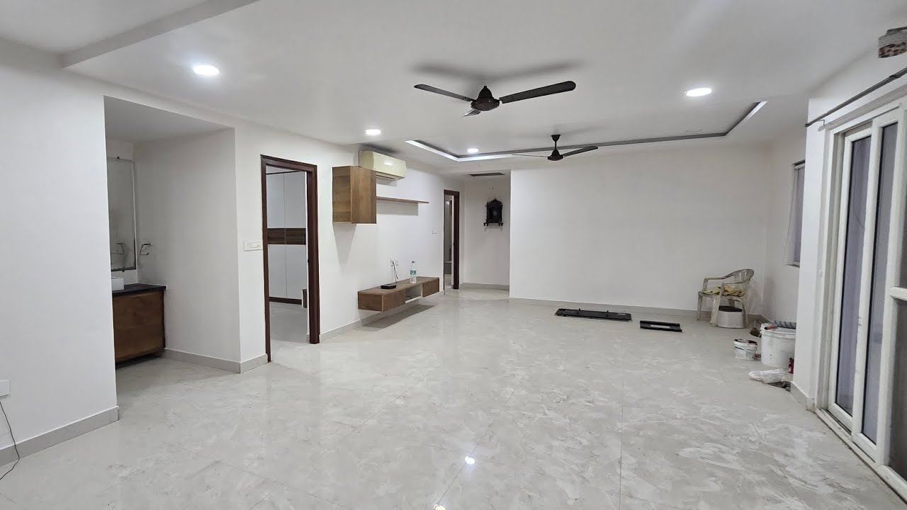Ad no 548// 3BHK FLAT// 2070Sft// 2 Car Parking// Vijayawada// 8575559999 @srivyshnaviproperties 