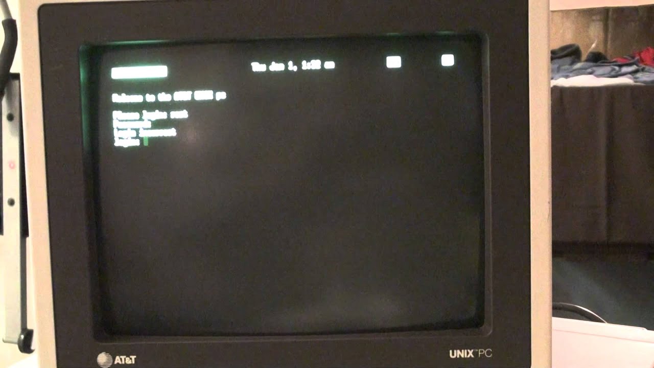 AT&T UNIX PC 7300 boot up