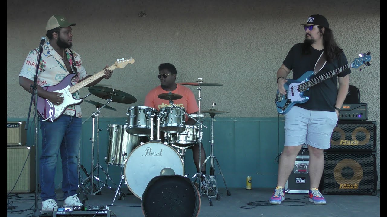 Stephen Hull Experience-Going Down(Freddie King cover) live in Racine, WI 9-2-24