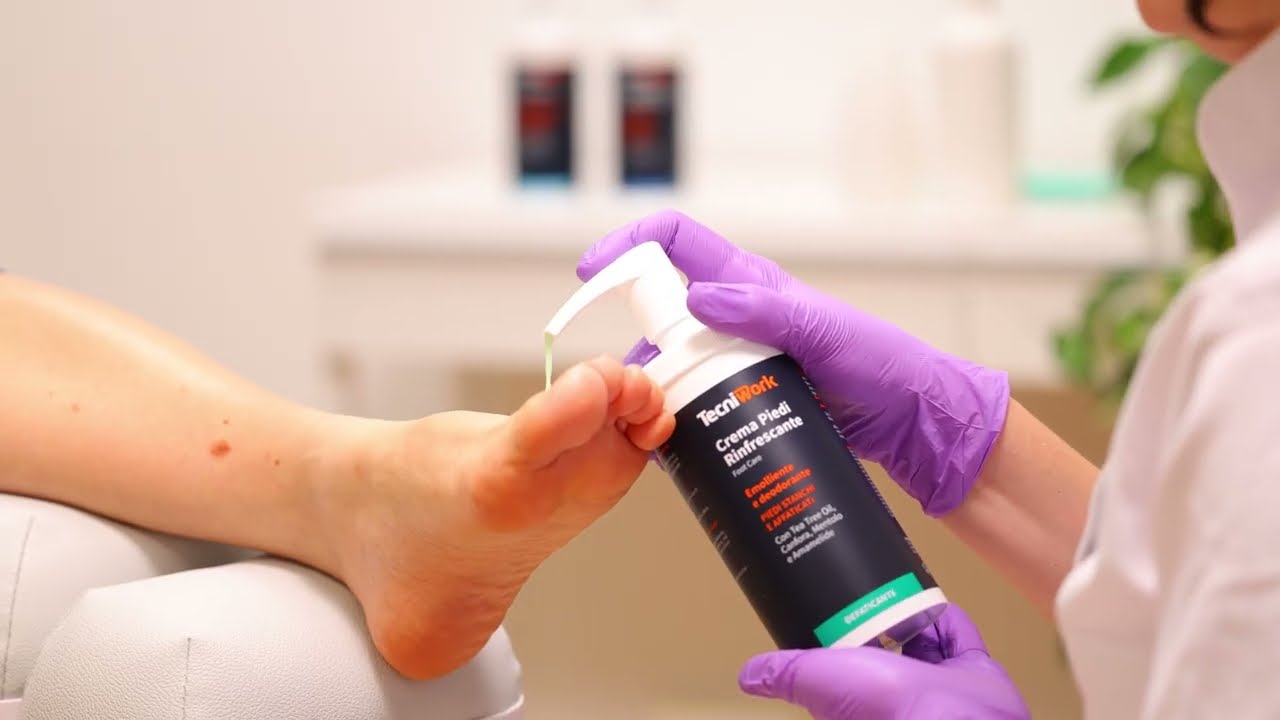 Crema piedi rinfrescante, emolliente e deodorante