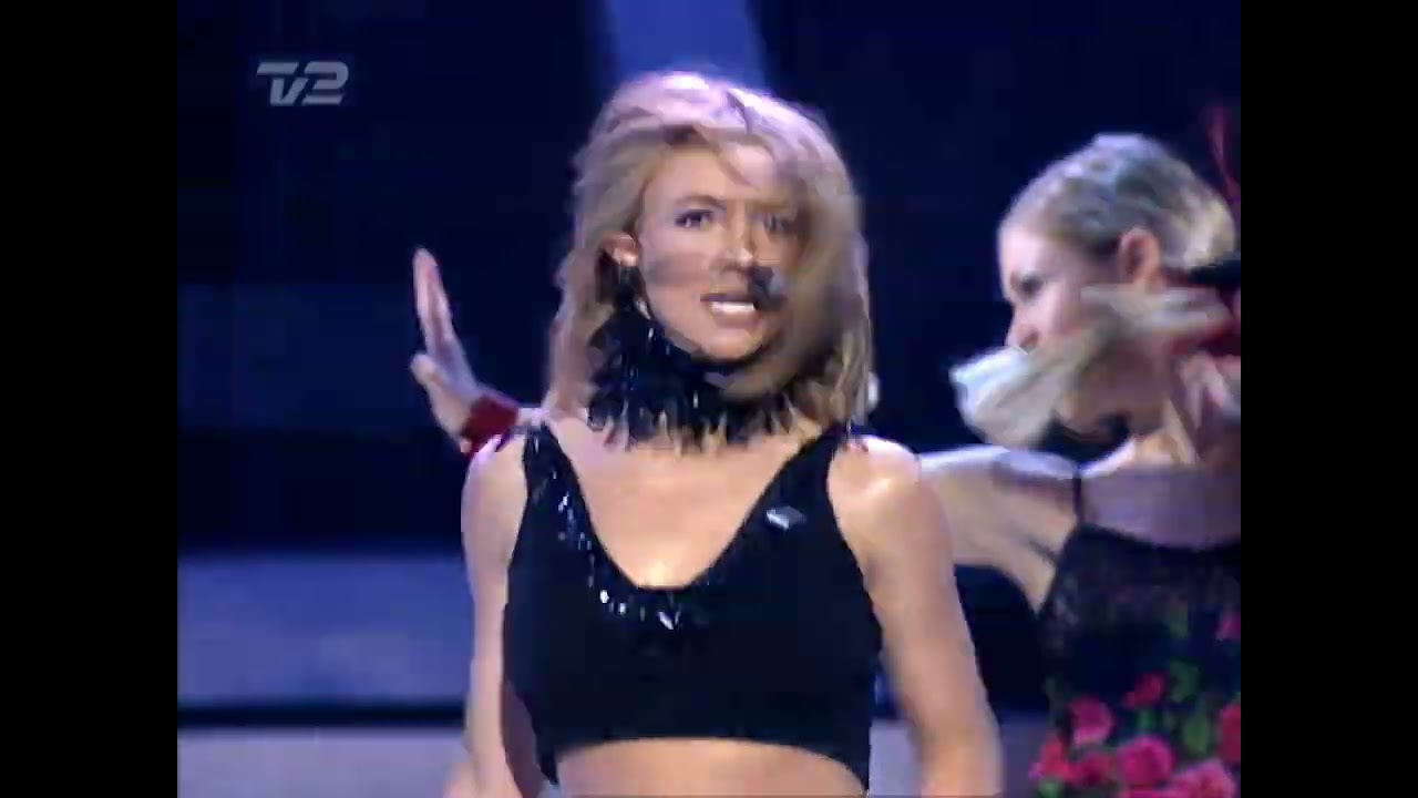 Britney Spears - BOMT/YDMC (1999 Billboard Music Awards) Live Vocal Edit