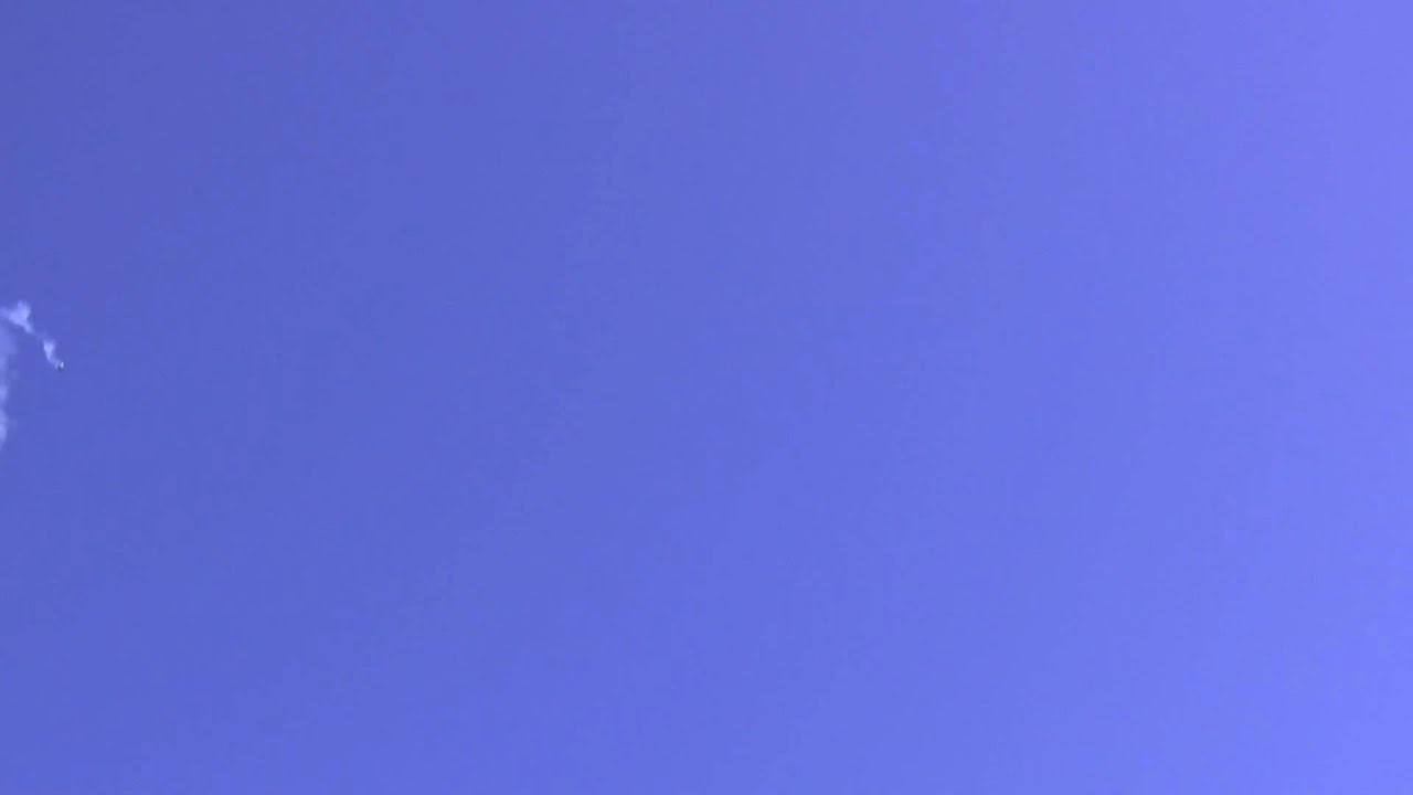2009-11-28 - Art Applewhite 10.25 Original Flying Saucer Launch 001 - G64W-X - 30 FPS - HF100k