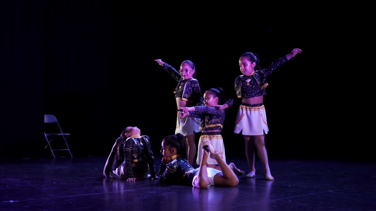 Gimnasia rítmica- manos libres Golden, Gala Magic Dance 2025