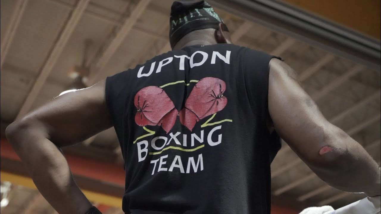 UPTON BOXING WITH COACH CALVIN FORD:TANK VS RYAN, TEACHING, SPARRING: ON THE ROPES BOXING