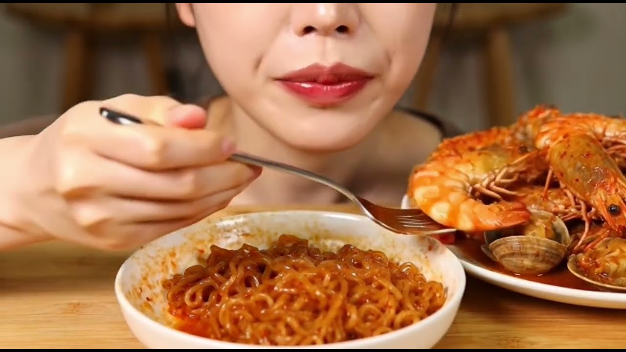불닭 해산물 볶음 🔥 Fire Spicy Seafood Stir Fry Mukbang문어 + 킹크랩 🦀 Octopus & King Crab Seafood Feast