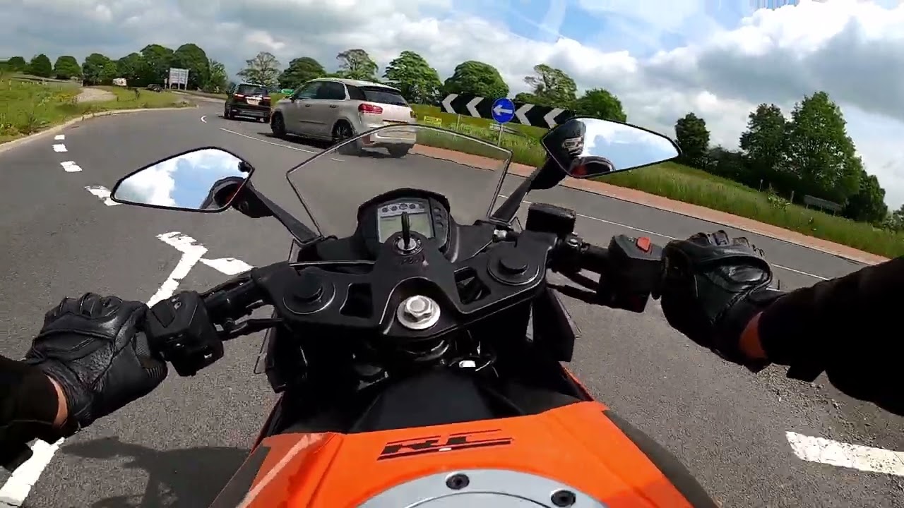 2019 KTM RC125 Test Ride