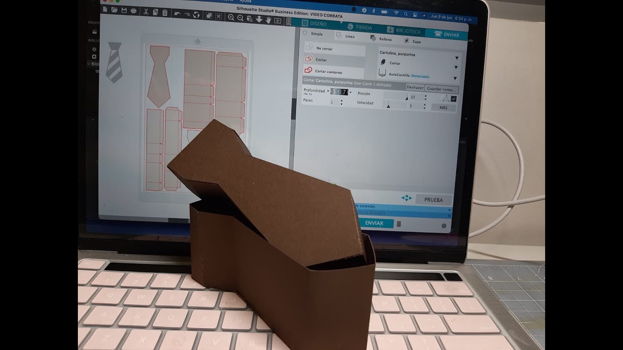 Paso a paso de como hacer CAJA CORBATA con CAMEO  o PORTRAIT