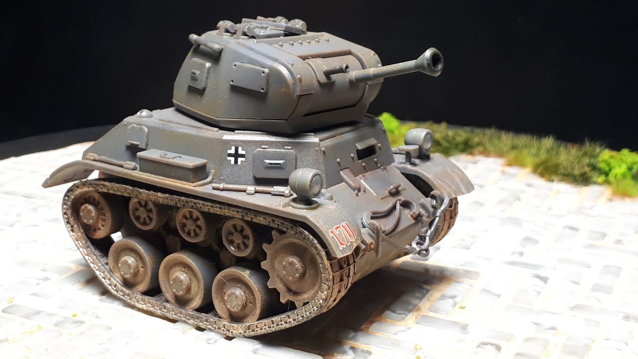 German Panzer II light tank by Meng World War Toons WWT-019 model kit build
